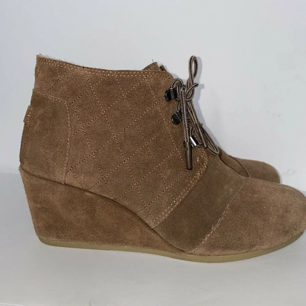 TOMS Exclusive Metal Label Brown Suede Quilt 10